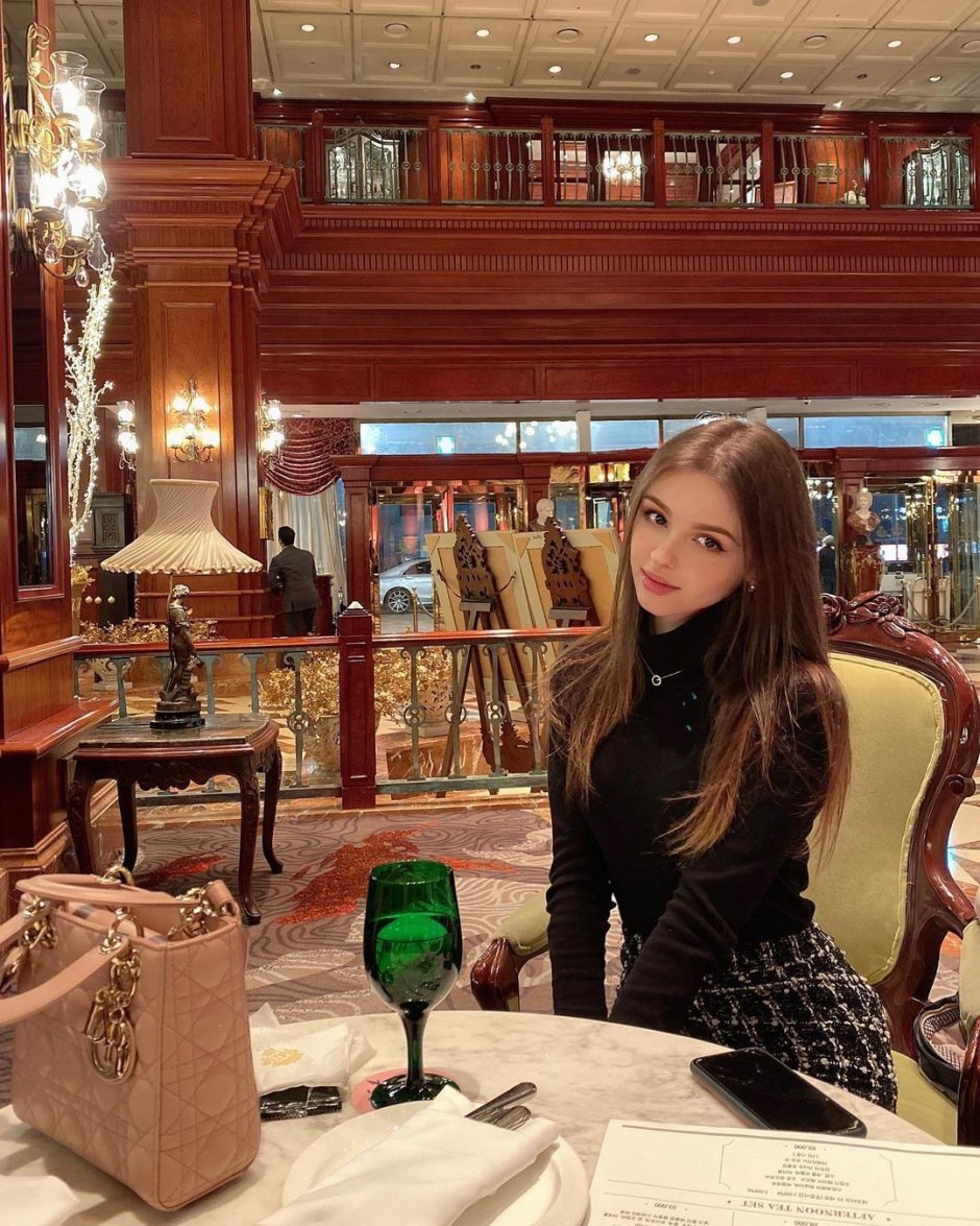 Elina Karimova 2020