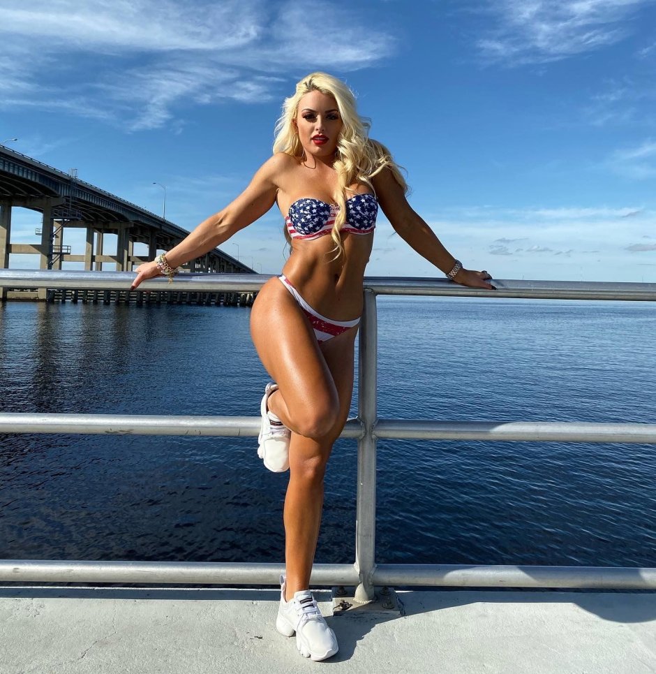 Resling Mandy Rose