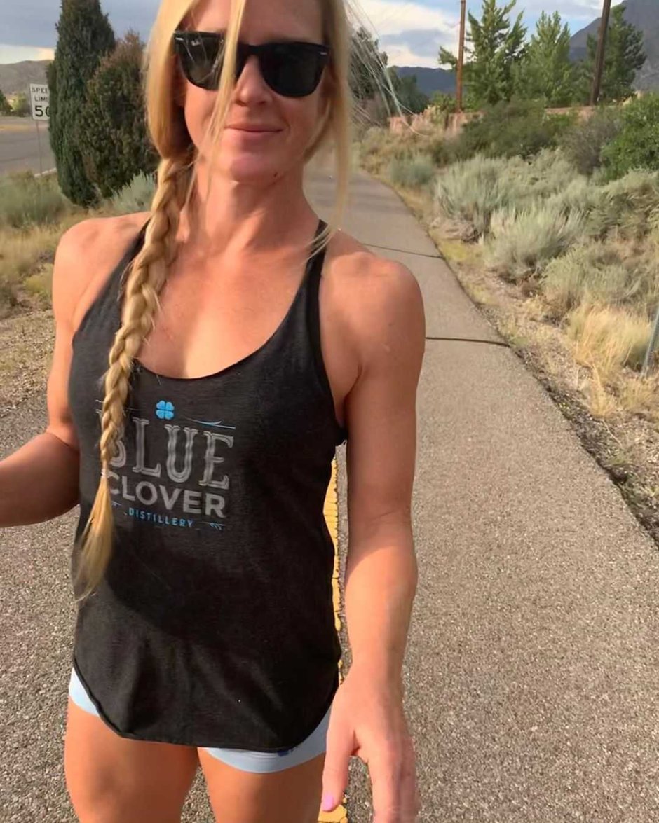 Holly Hill barefoot