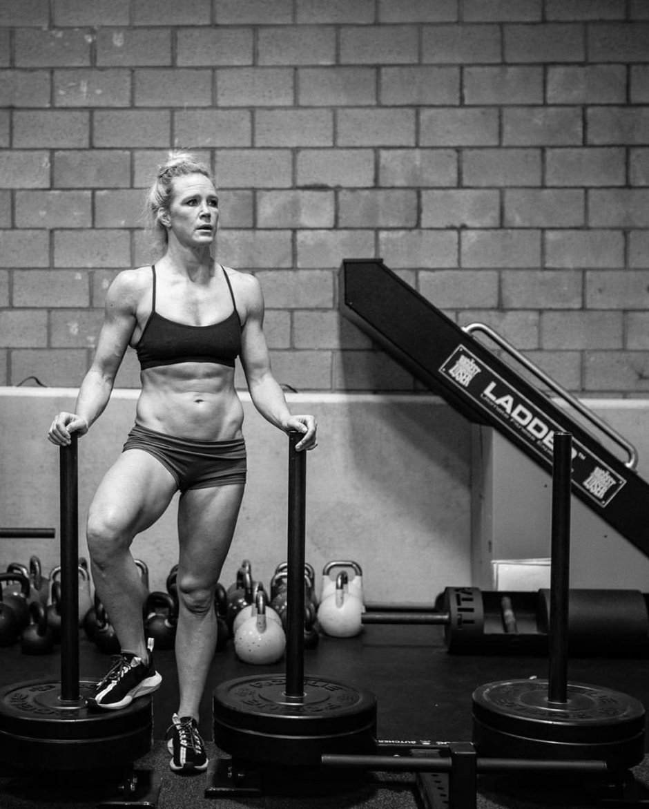 Holly holm hot photo ass