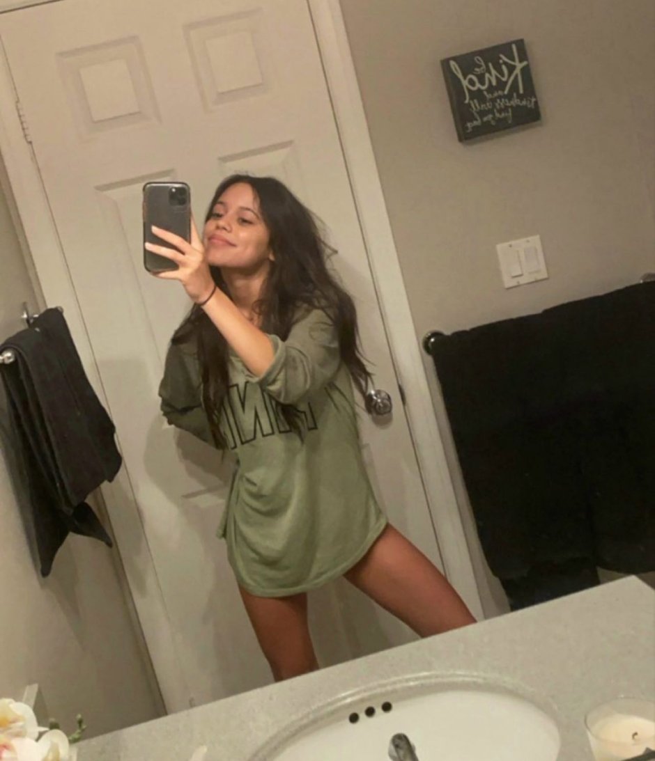 Jenna Ortega outfits