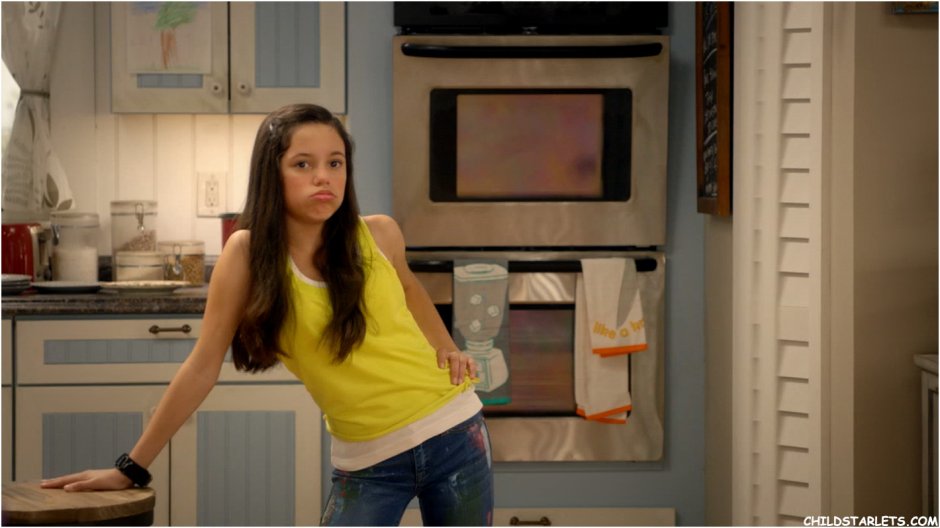 Jenna Ortega photo