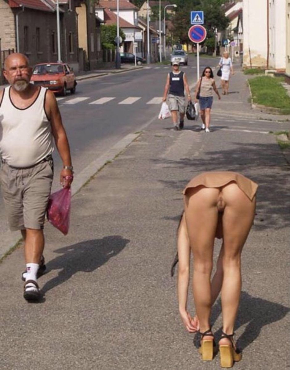 Two girls without panties