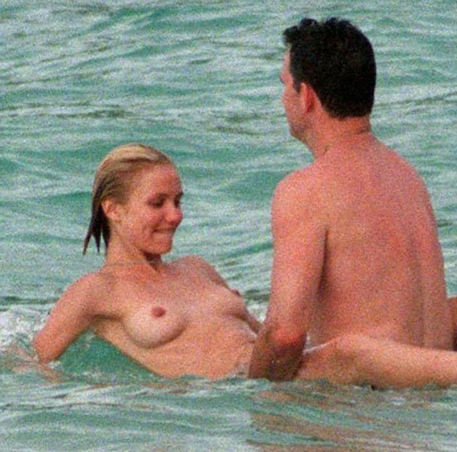 Naked Cameron Diaz in films