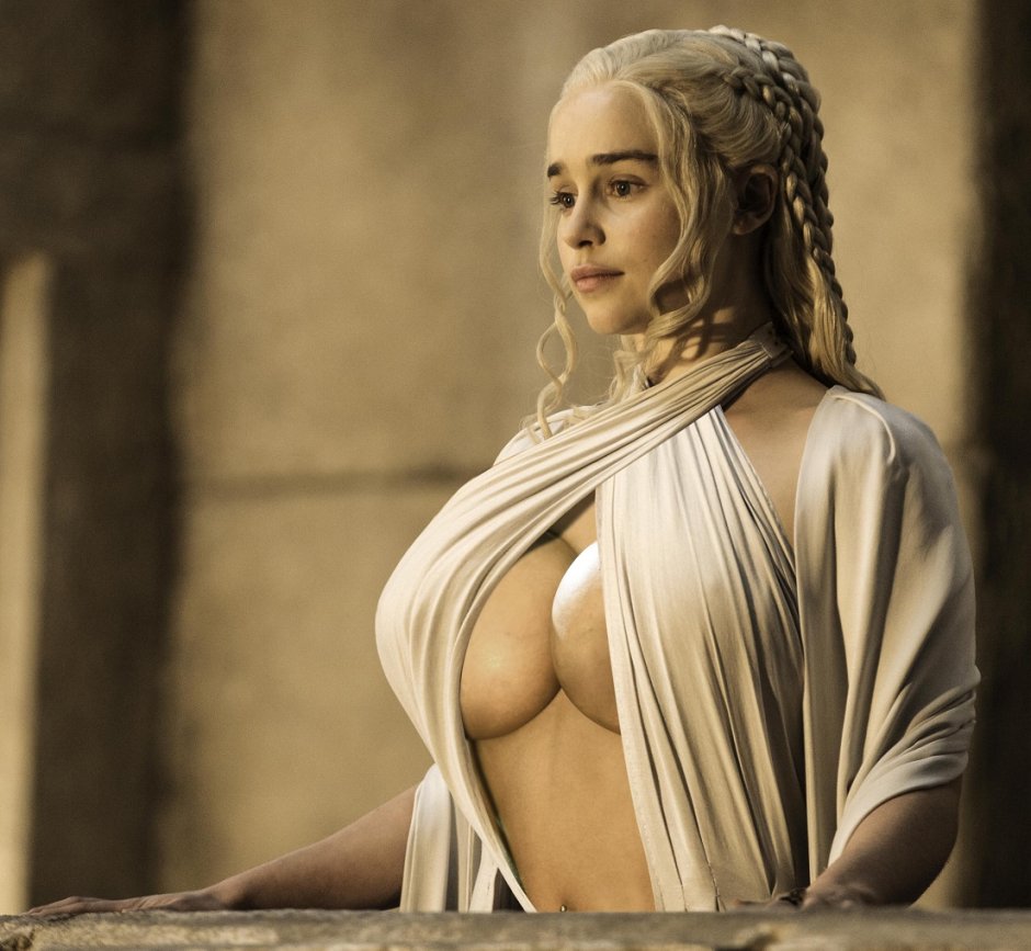Daenerys Targaryen Big Tits