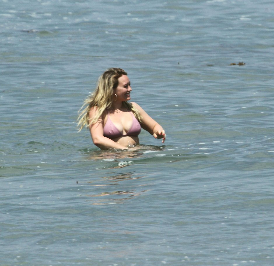 Hilary Duff Feet