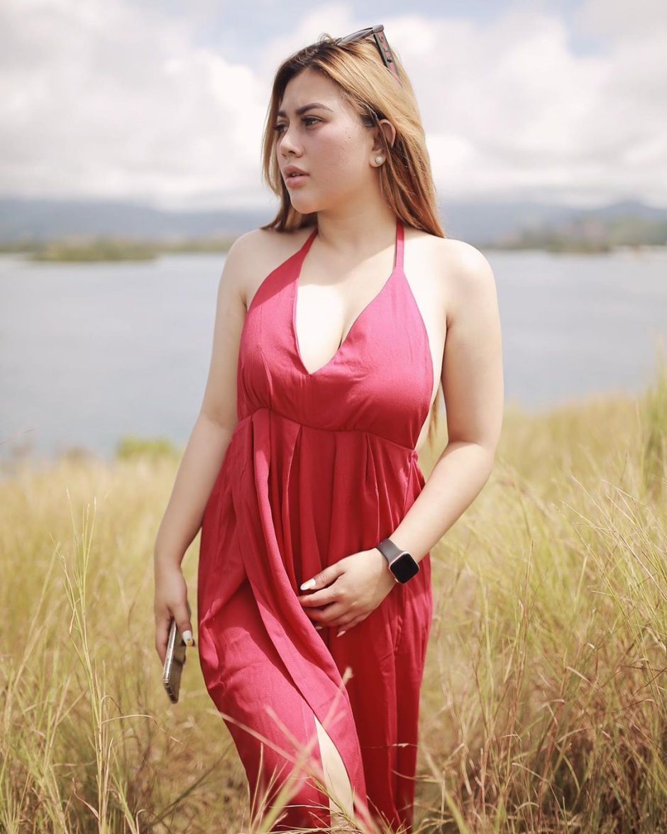 Renna Dyana Bugil