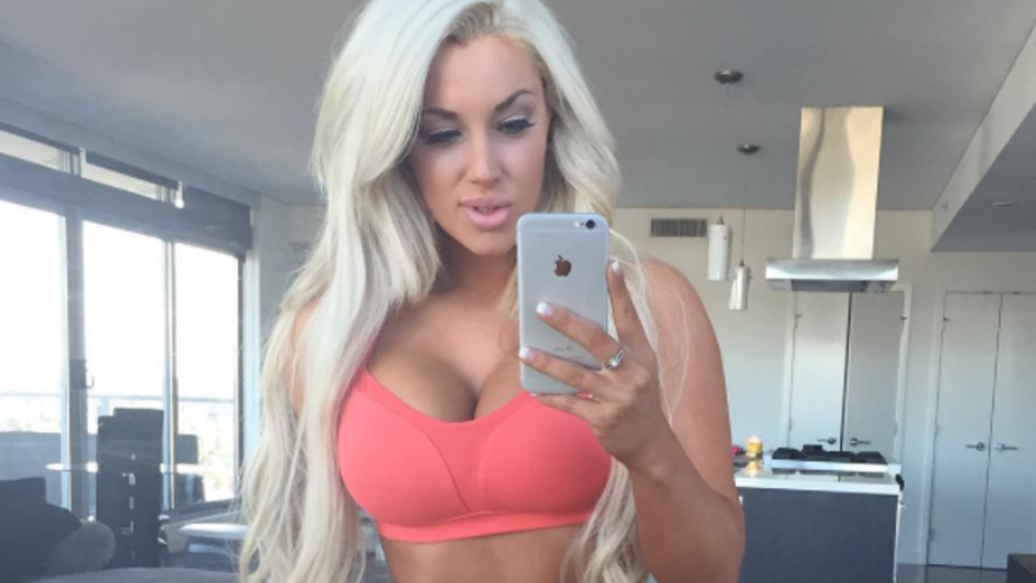 Big Boobs Babes Take Delight Arusing Themselves with Toys