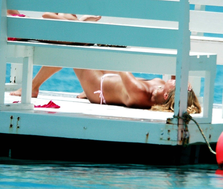 Photo shoots by playboy Rachel Hunter