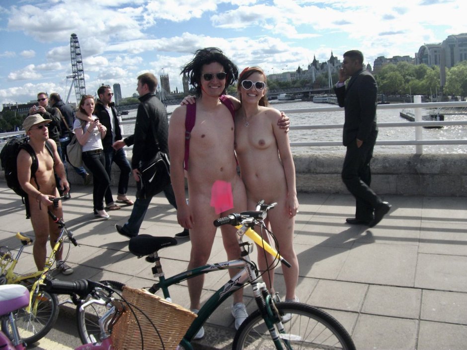 Naked bicycle racket