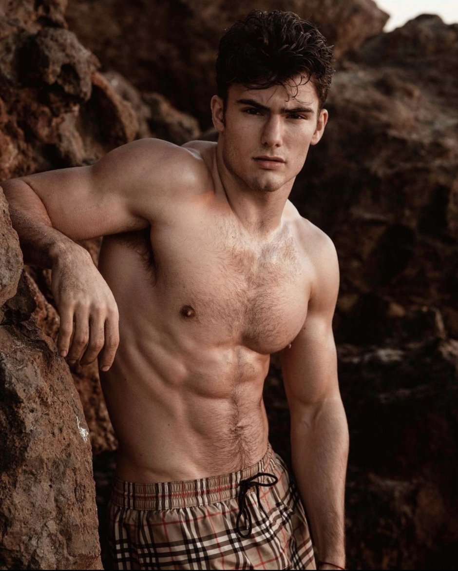 Elliot-Meeten-by-Daniel-Jaems Naked