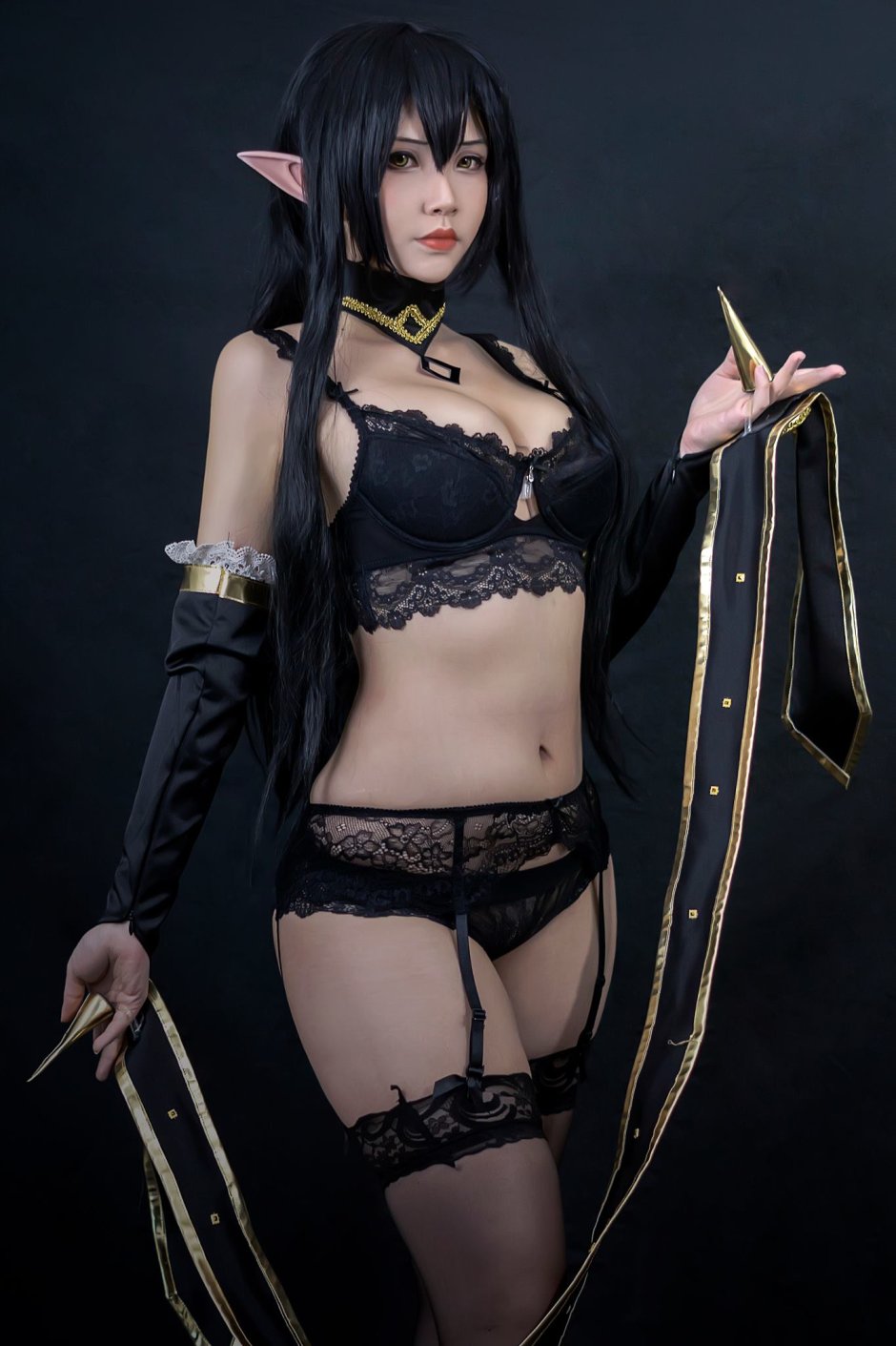 Cosplayer Hana Bunny Elf