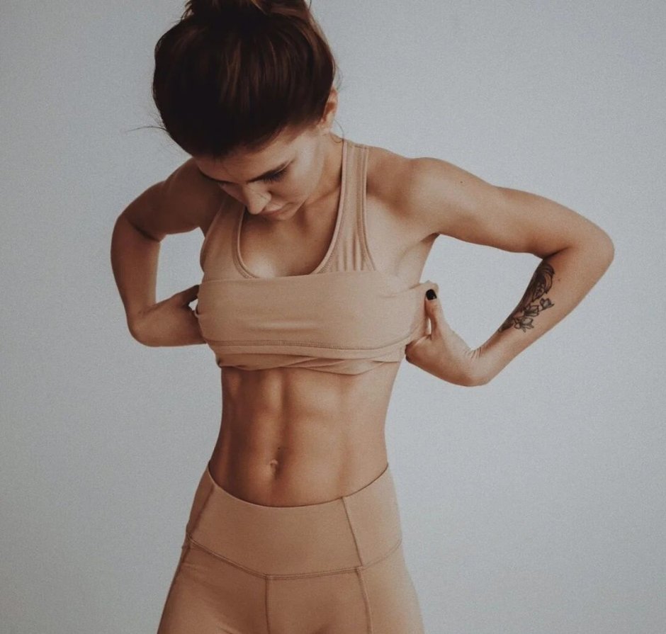 Anastasia Mironova @mironovanastasiia