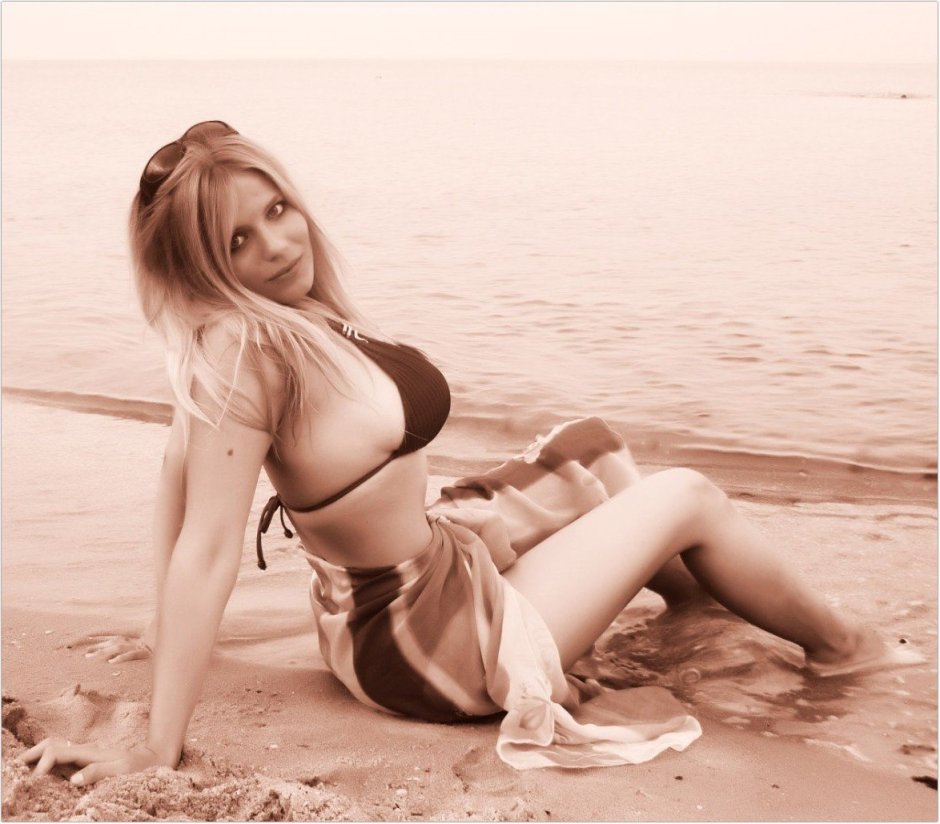 Ekaterina Novikova actress in a swimsuit