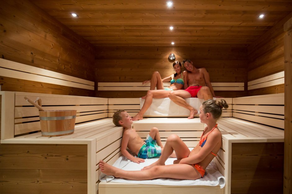 Family campaign in the sauna