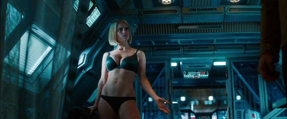 Startrek Retribution Alice Yves in underwear
