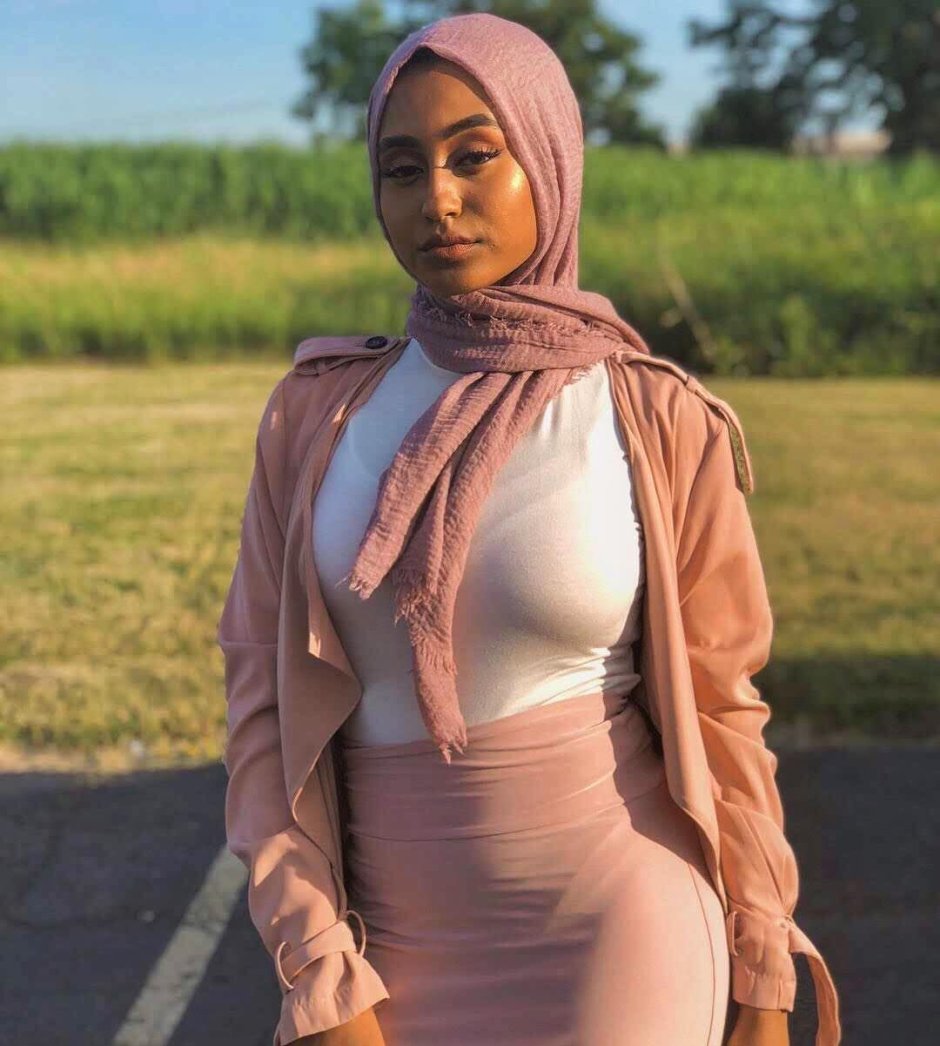 Sandra Arabian in hijab