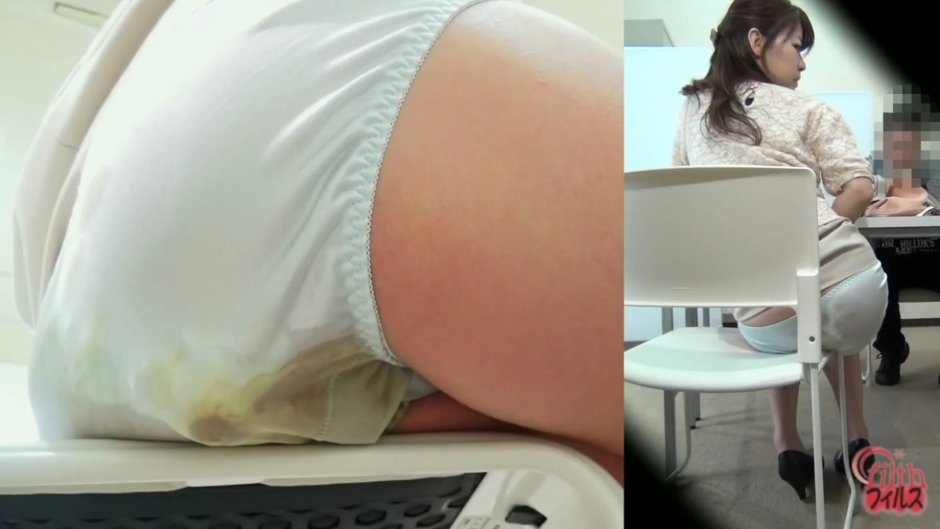 Girls Pooping in Hooters Shorts on thisvid