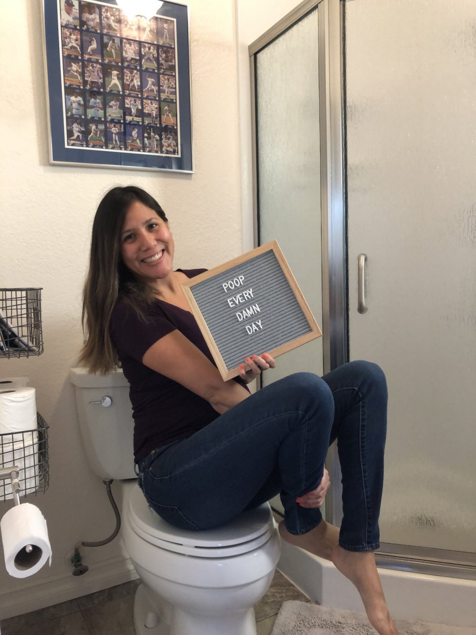 Panty Poop in jeans