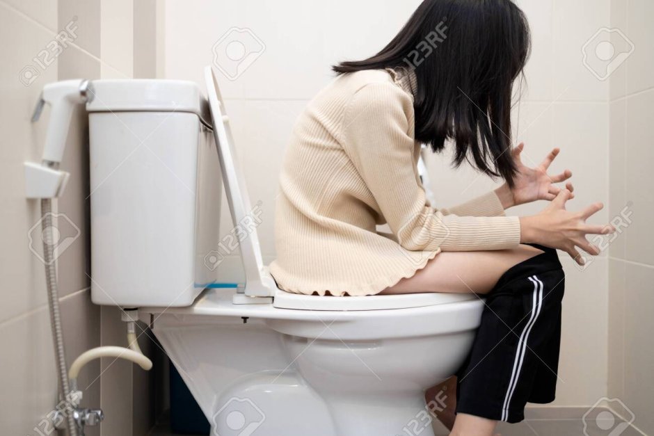 Girl teenage Pooping