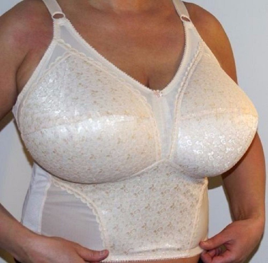 Beautiful Titi many girls