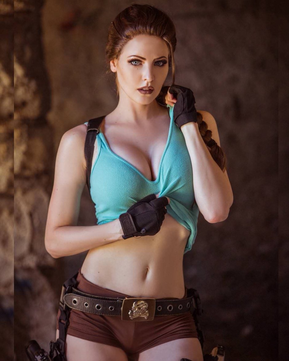 Maria Polyakova Cosplay Lara Croft