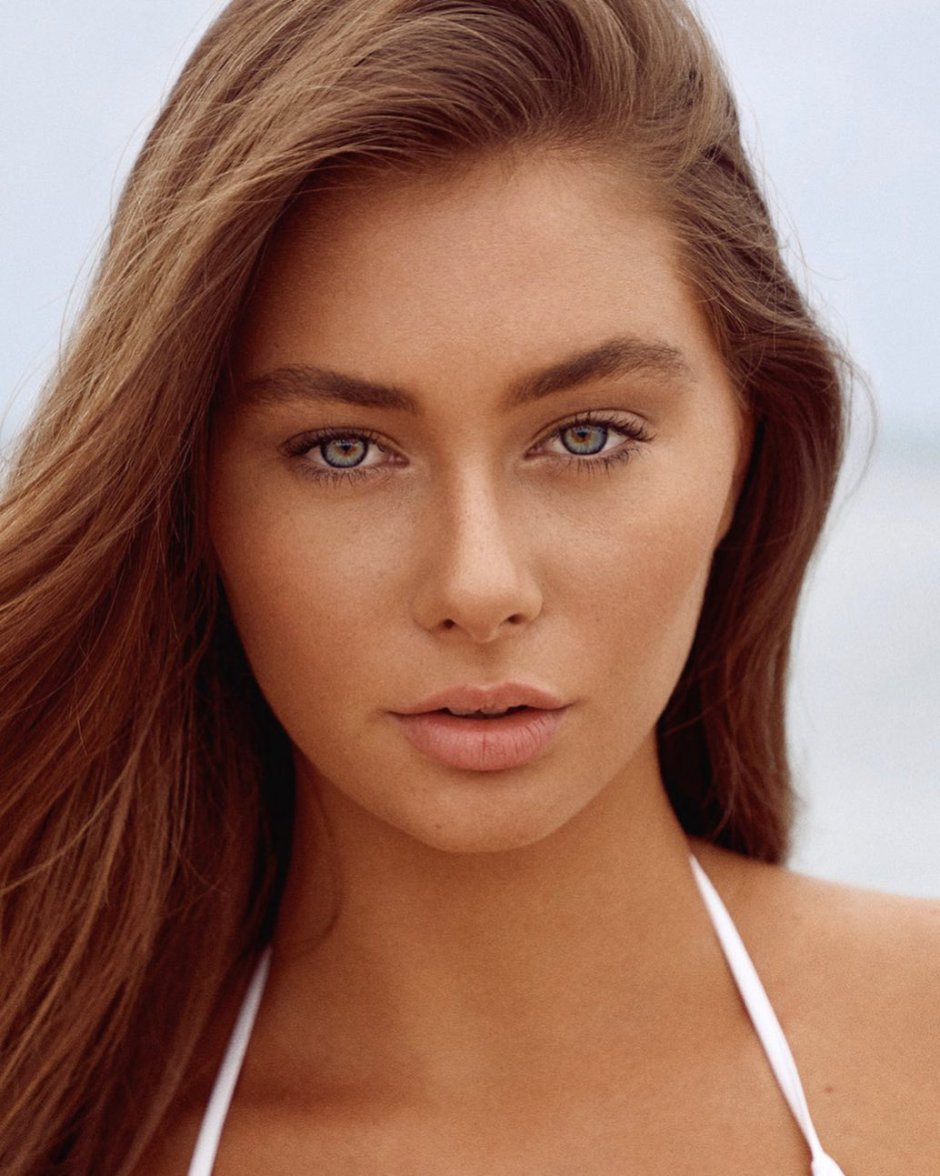 Model Taylor Morland Naked