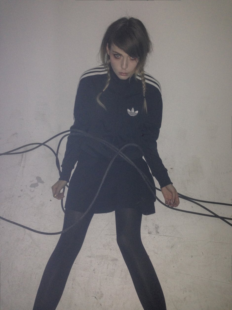 Alina Rin legs
