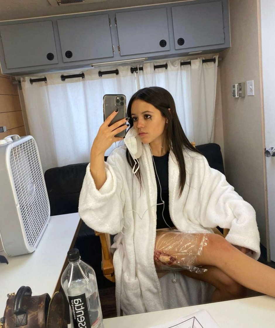Jenna Ortega Desnuda