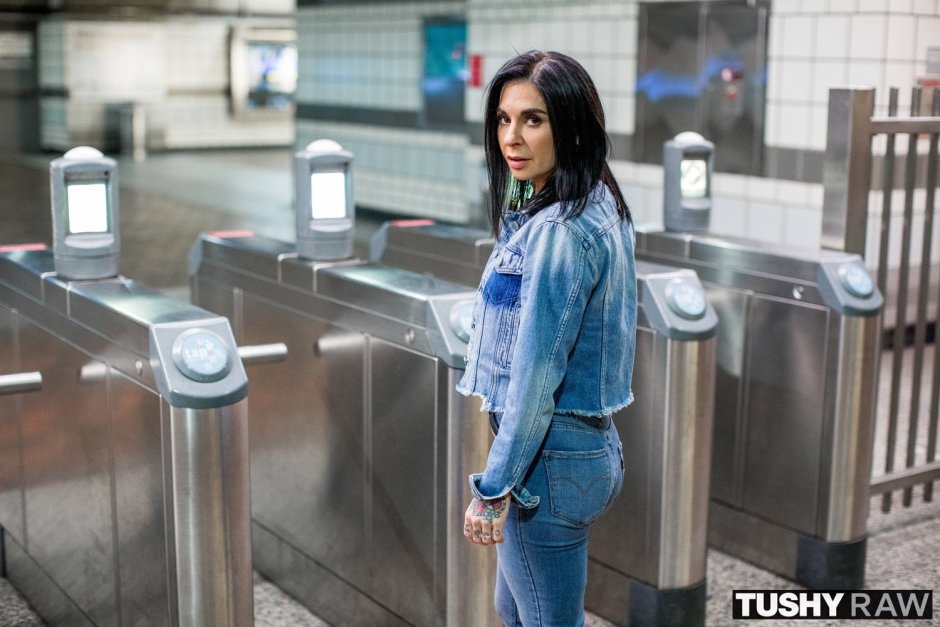 Tushy Raw Girl in Tattoo