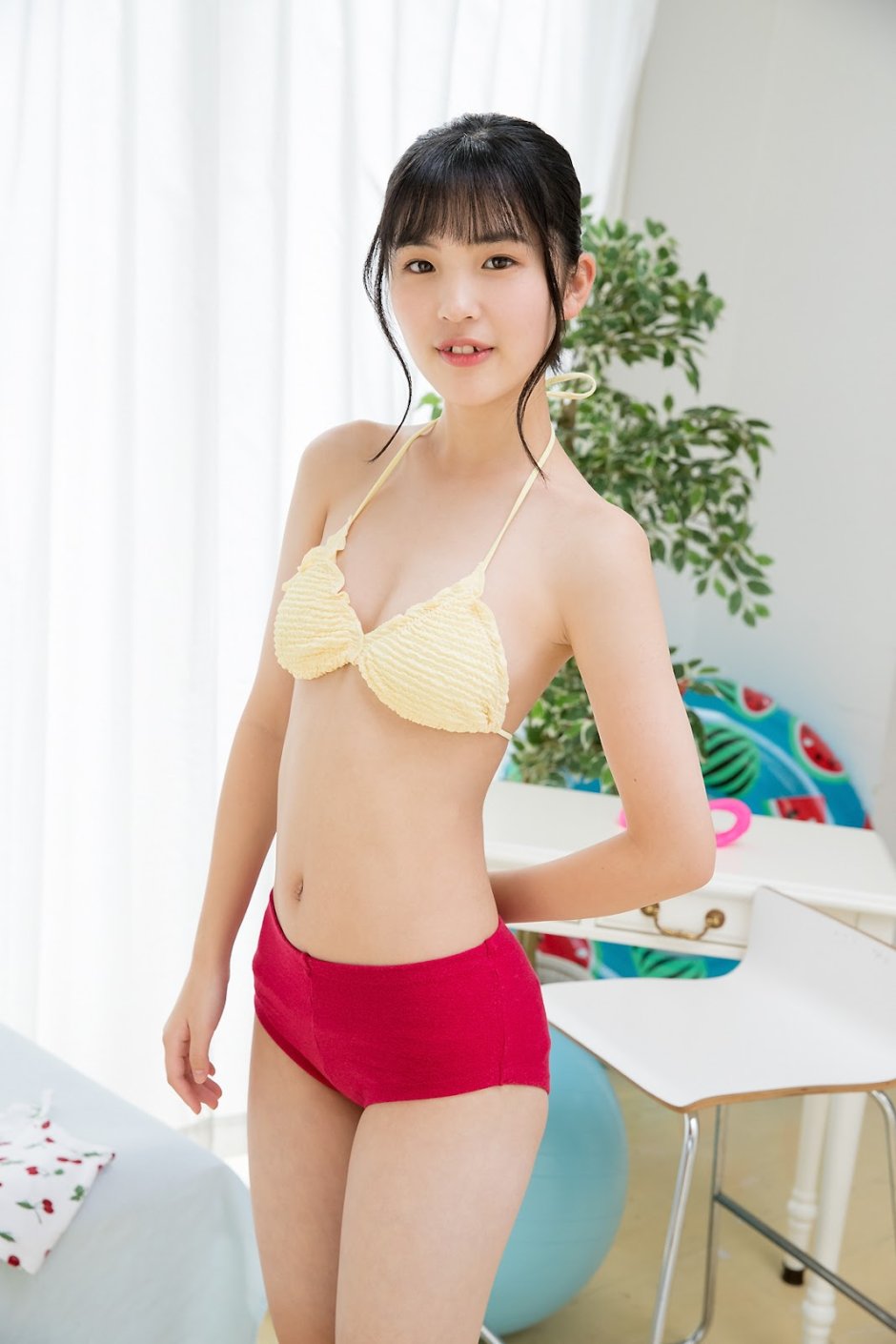 Miina Tsubaki Hot