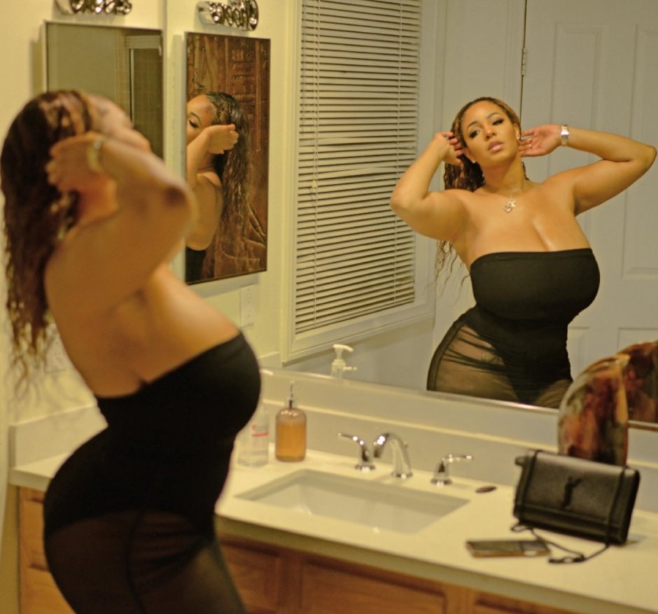 Persephanii Aka Thick Yonce