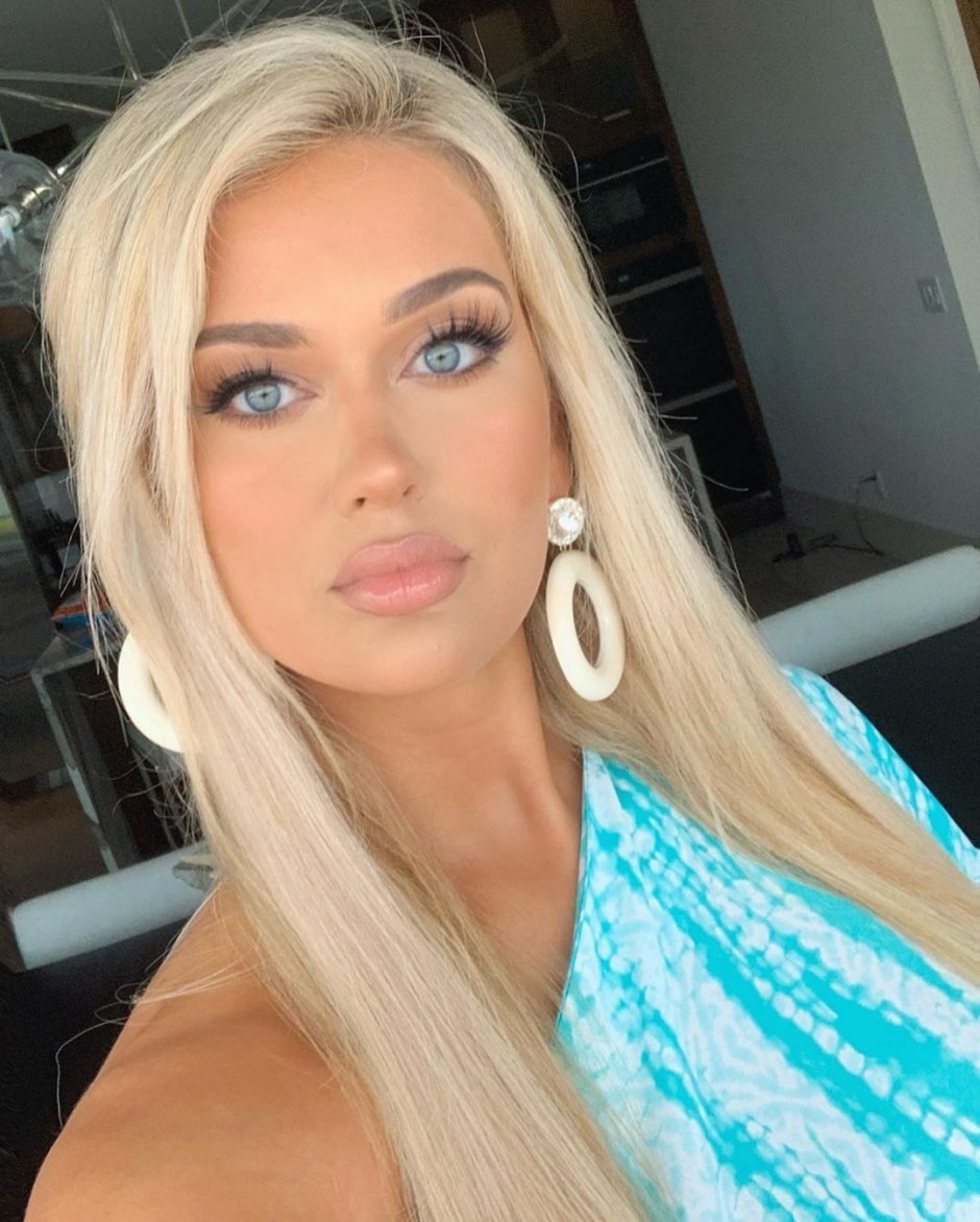 Savannah Bond