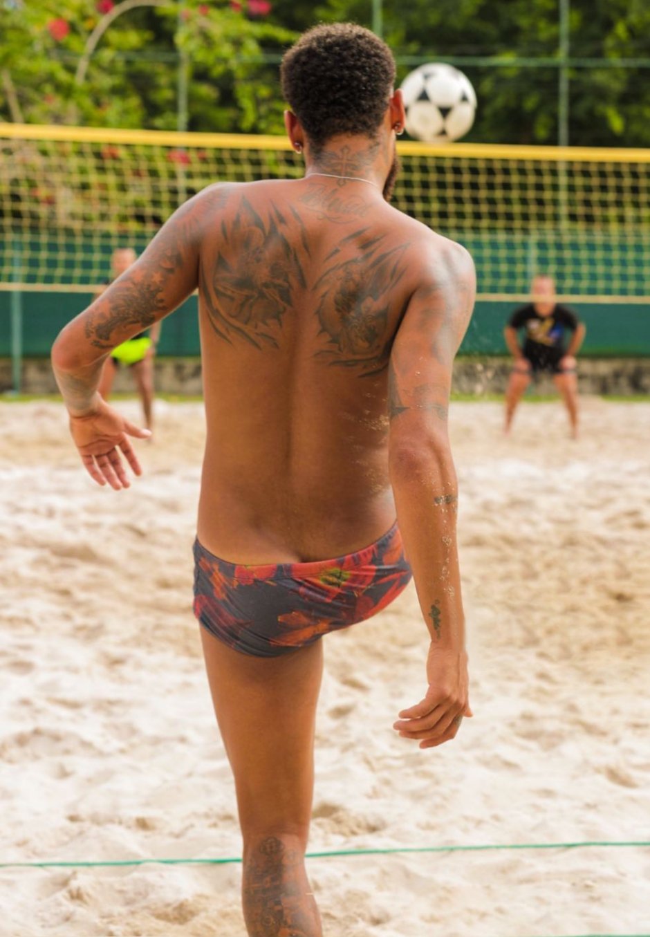 Neymar torso 2021
