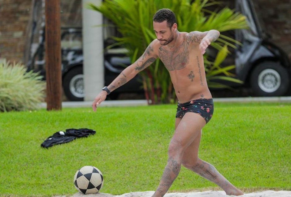 Neymar torso
