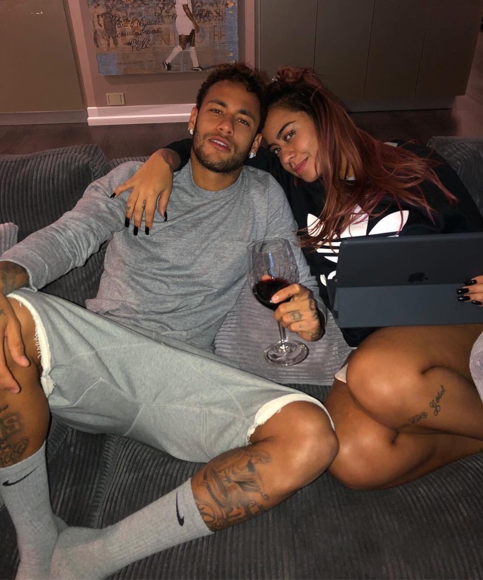 Natalia Barulich and Neymar