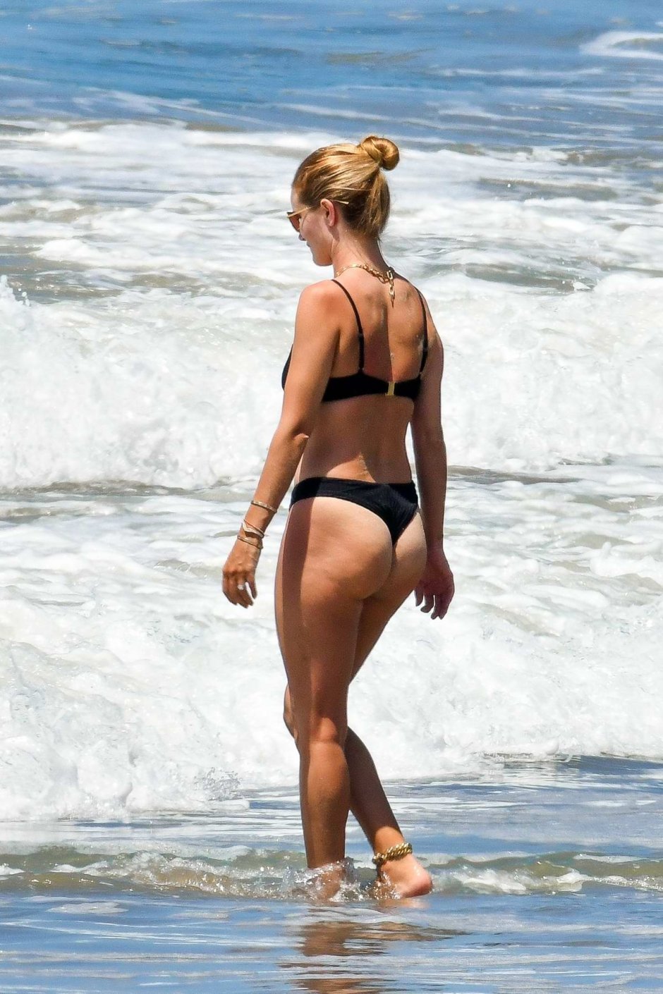 Rosie Huntington-Whiteley ass