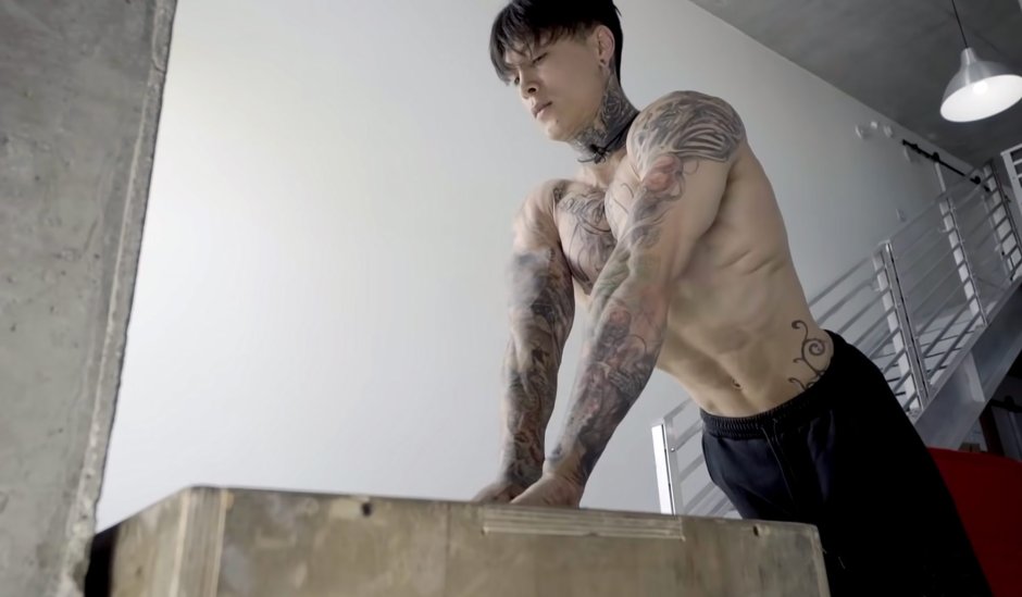 Triceps Chris Heria