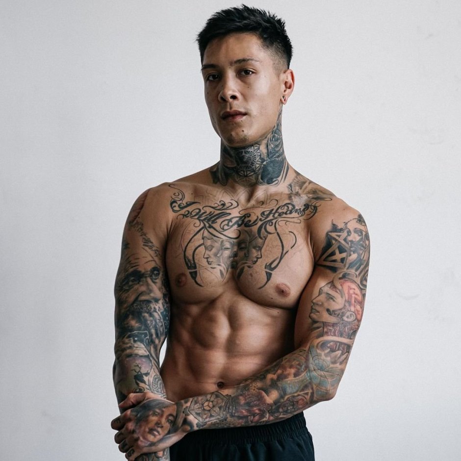 Chris Heria hairstyle
