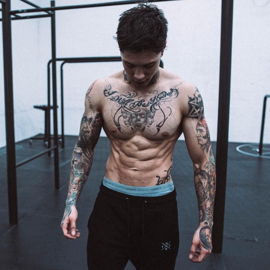 Krilistenika Chris Heria