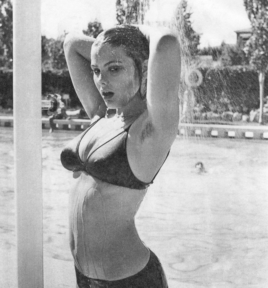 Ornella muti armpits