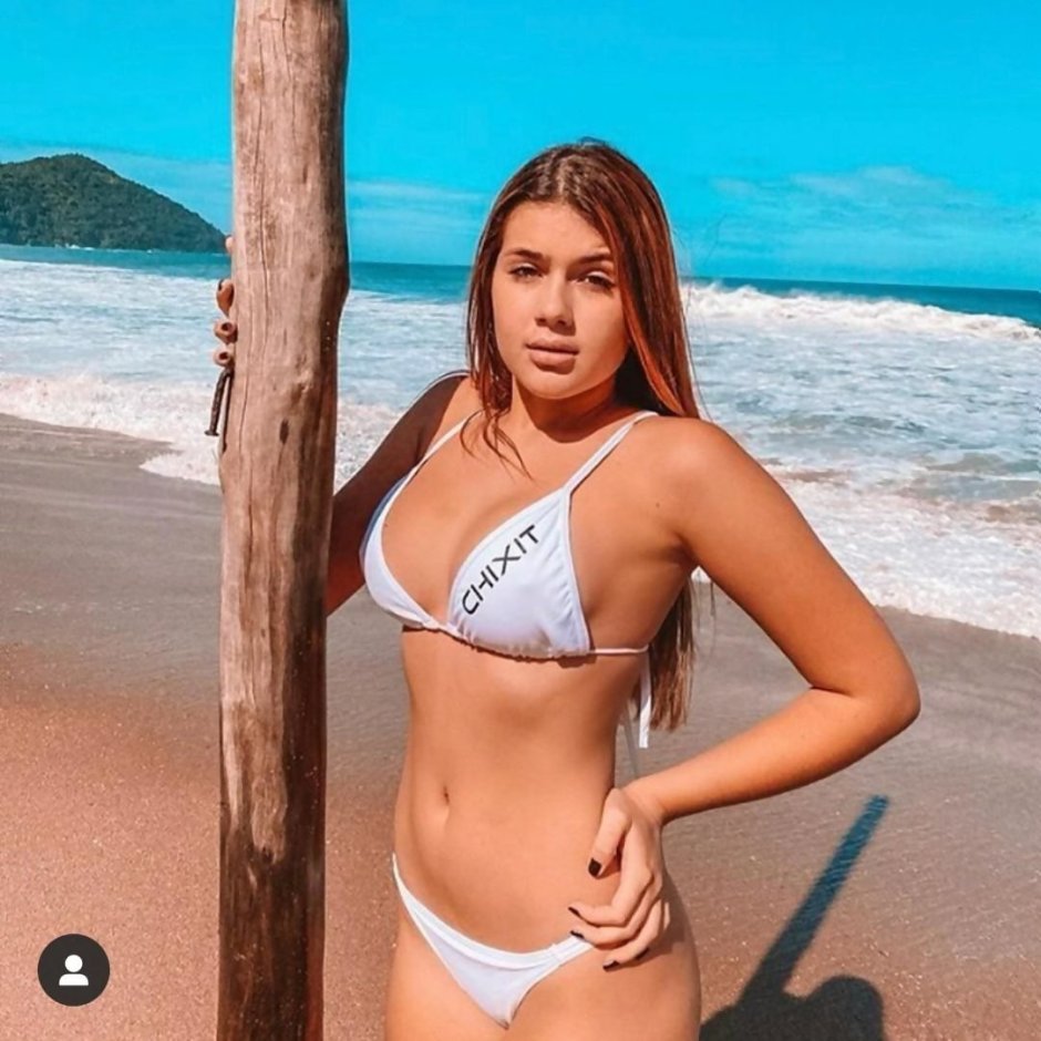 Molly Lips Actress
