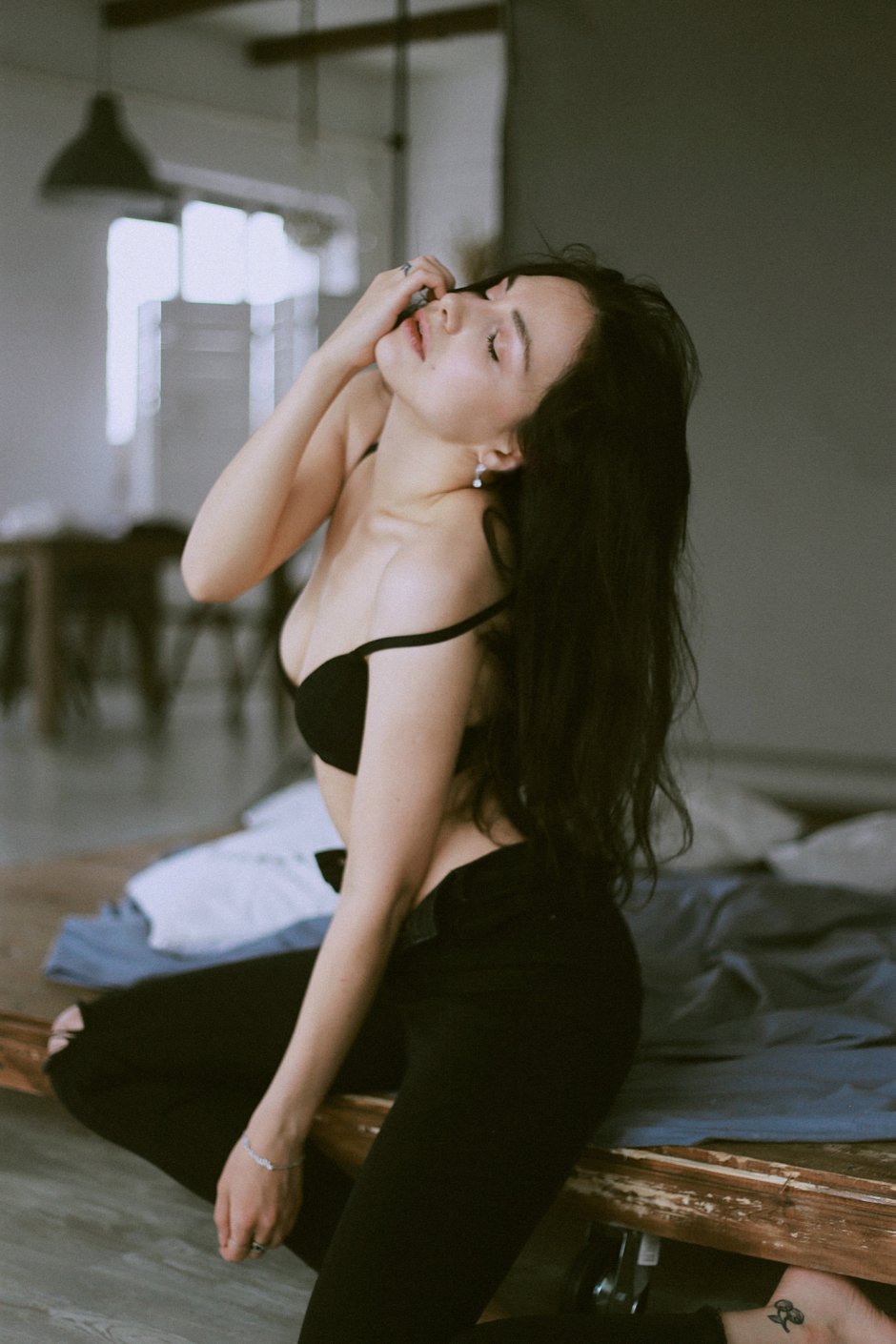 Naked Lesya Nikityuk Eagle and Tail