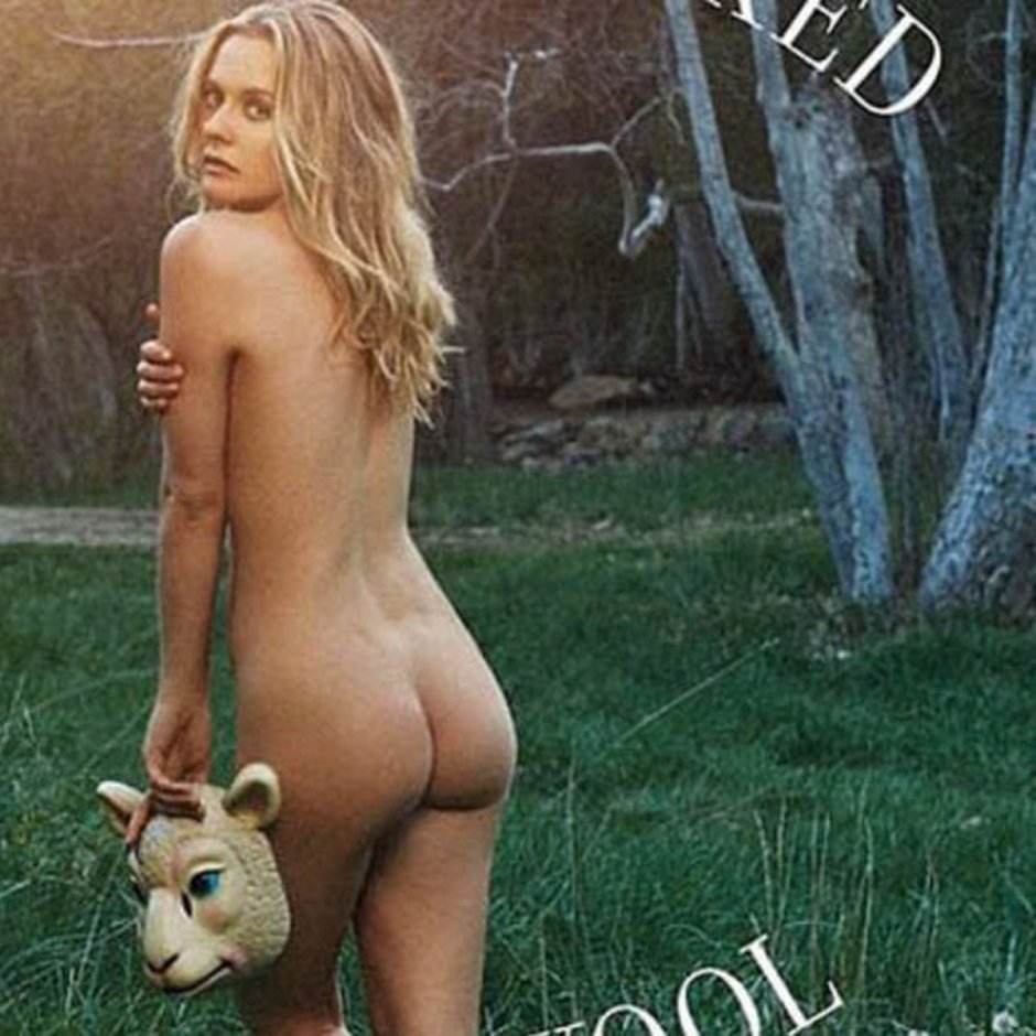 Alicia Silverstone Nude