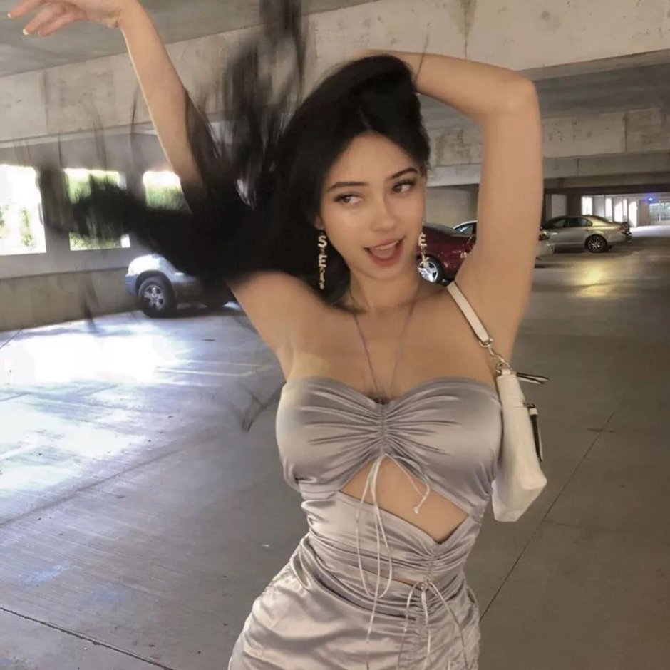 Ariana Fitness model