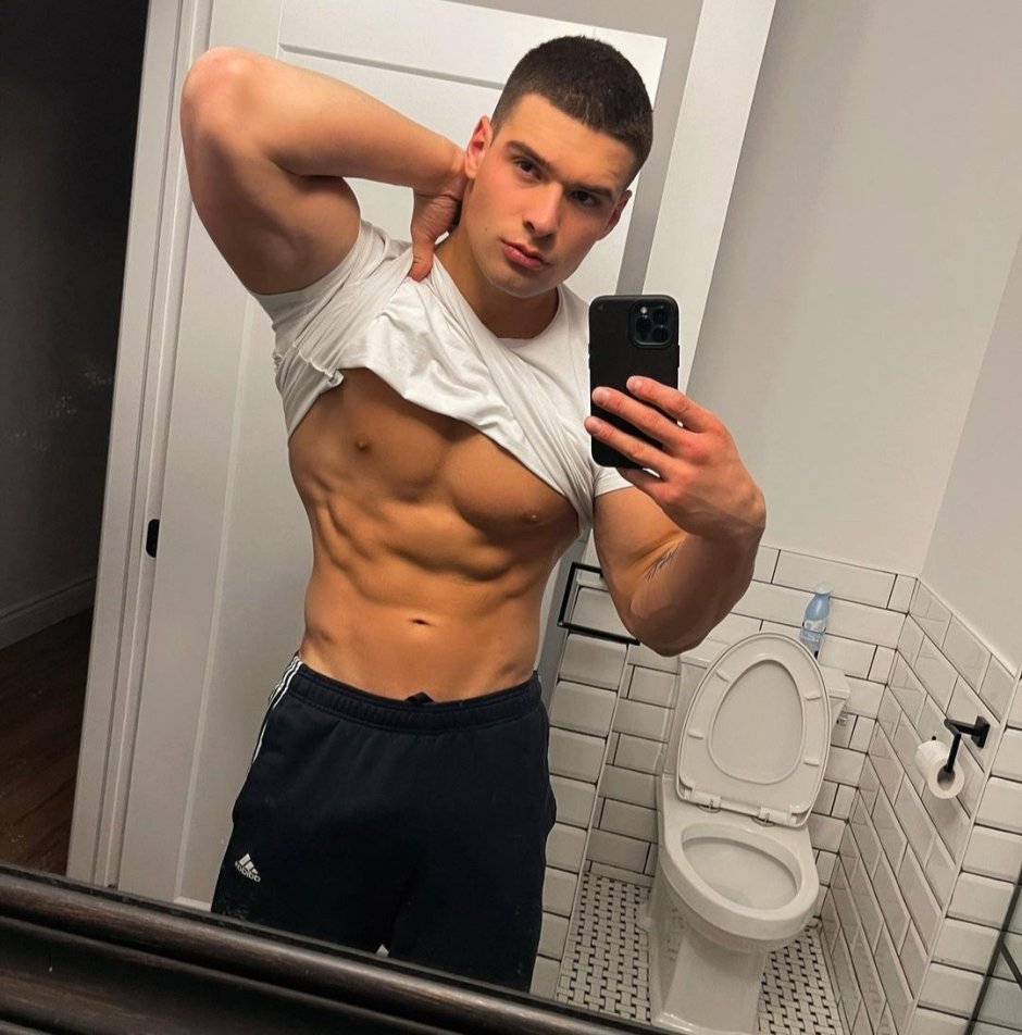 Malik Delgaty Men
