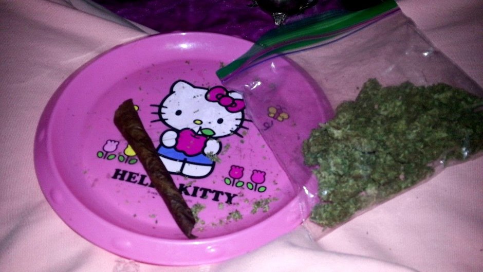 Hello Kitty bye