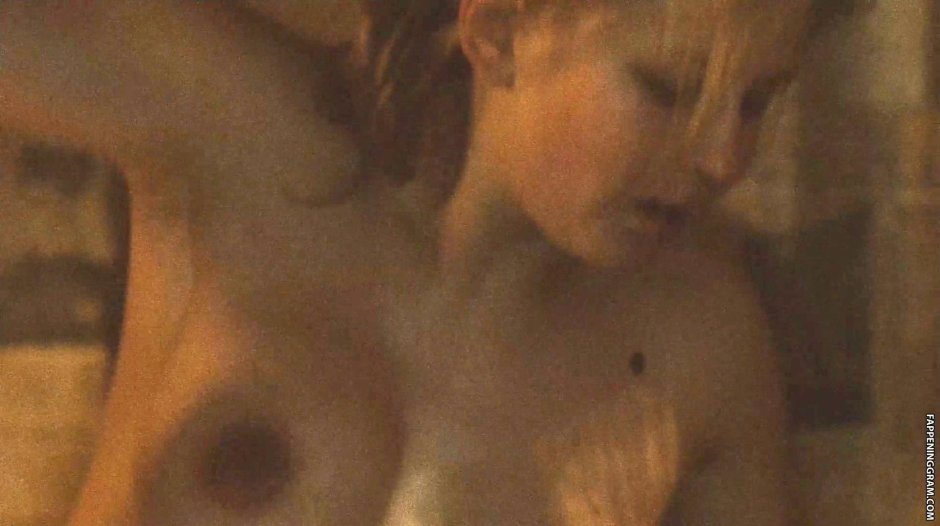 Actress Julia Peresild Nude