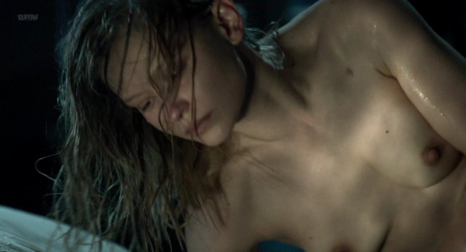 Actress Julia Peresild Nude