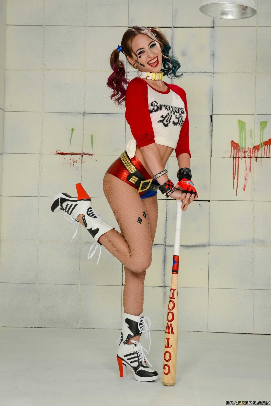 Riley Reed Cosplay Harley